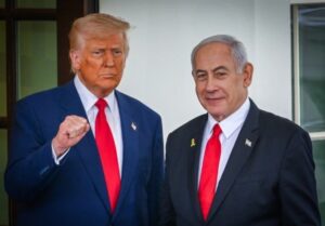 آکسیوس: نتانیاهو 50 دقیقه پیش از حمله به قطر، ترامپ را در جریان قرار داد