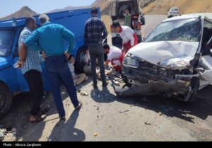 مصدومیت 10 نفر در 2 تصادف جاده‌ای کردستان