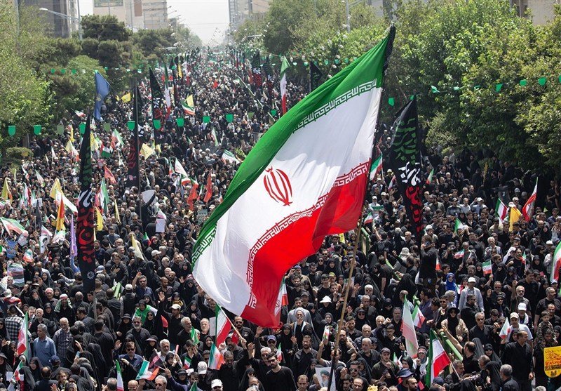 ببینید/جمهوری اسلامی ریشه‌دارتر از آن است که با شعار یا حمله خارجی براندازی شود!