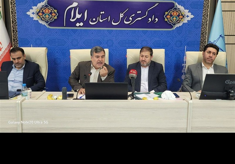 حل مشکلات جامعه نیازمند سازش و مدیریت کارآمد است