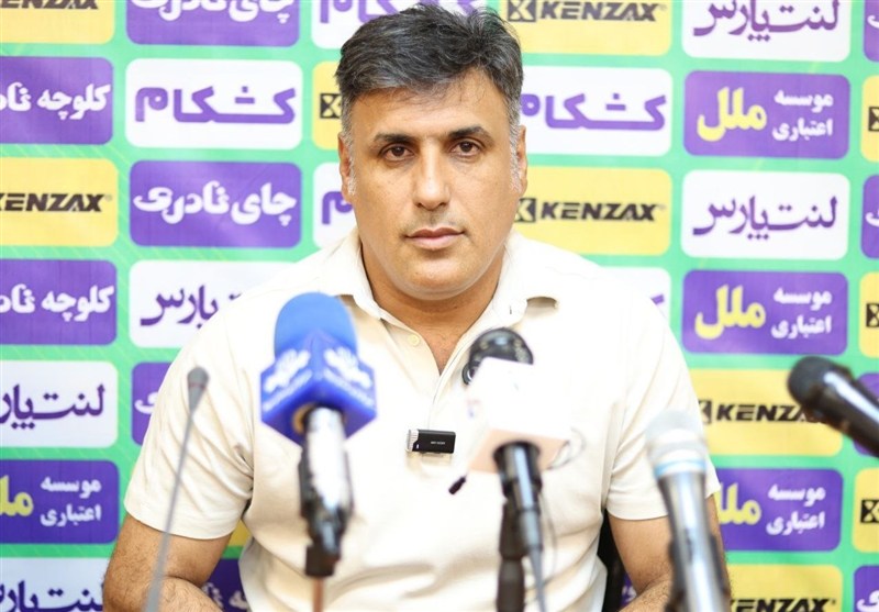 خلیفه اصل: شاید قرارداد یک بازیکن استقلال به اندازه بودجه ما باشد/ در شهرمان غریب هستیم