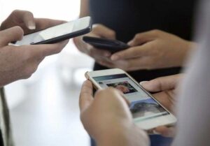 سفر تهرانی‌ها کیفیت اینترنت موبایل را بهتر کرد/ ضرورت افزایش شبکه در کلان‌شهرها