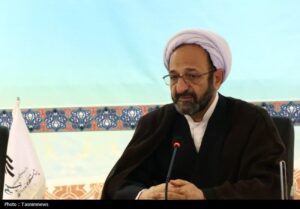 علوم انسانی در خدمت حل مسائل واقعی مردم باشد
