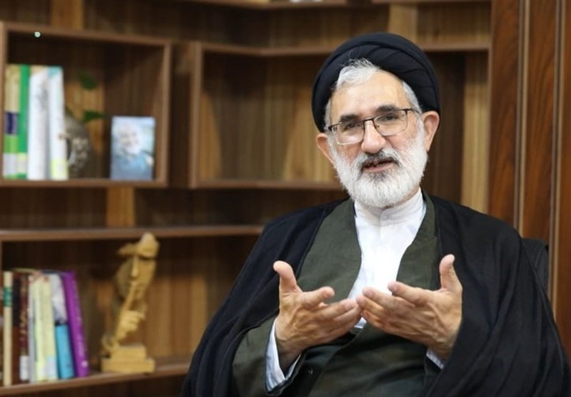 فرهنگ عاشورا توان بازتولید شخصیت‌های مقاومت را دارد