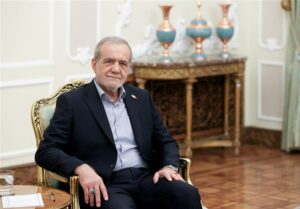 پزشکیان:تلاش بدخواهان برای عدم ارتباط قوی کشورهای اسلامی نتیجه نمی‌دهد