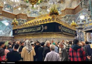 حضور فرش روی مقبره شهید حج رمضان+ تصویر