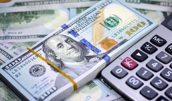 ۷ میلیارد دلار ارز با کارت اشخاص حقیقی برنگشت| پای ۱۰۰ بدهکار ارزی در میان است
