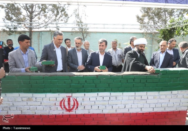 انقلاب در مدرسه سازی نیاز امروز باقرشهر است