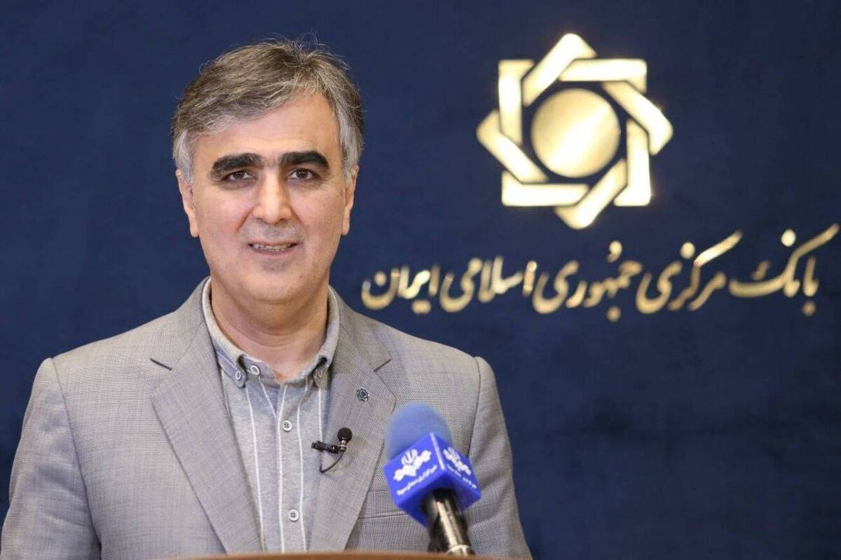 امروز و فردا تابلوهای بانک آینده به بانک ملی تغییر می‌کند