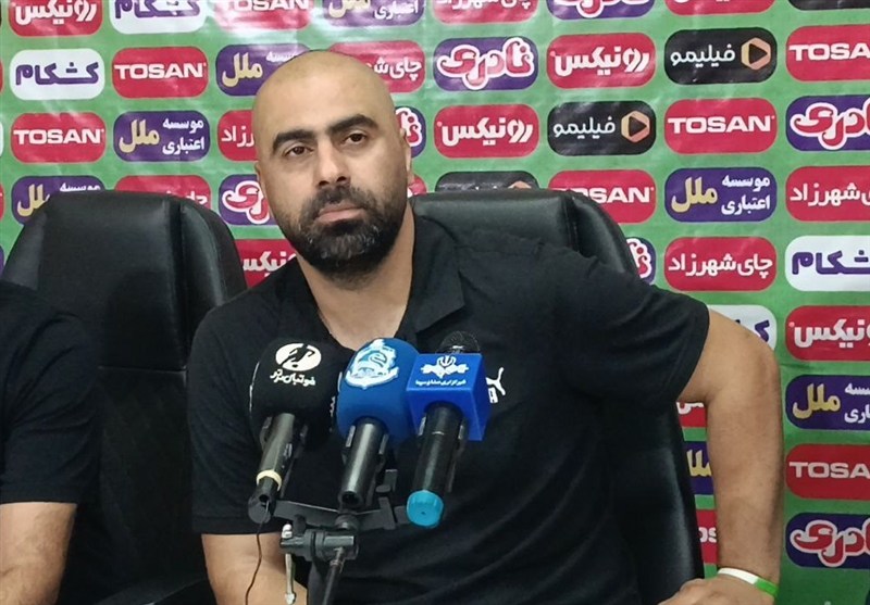 زارع: بازیکنان جوان نیاز به توجه بیشتری دارند. بازی با آنها نباید نمایشی باشد