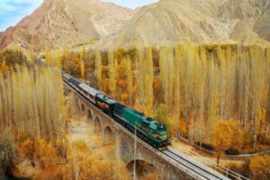 آغاز عملیات حفاری تونل راه‌آهن بروجرد در ۱۳ آبان