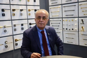 بازار با تولید داخلی دستگیره اشباع و از واردات بی نیاز شد؛ گلایه از شرایط تولید در کشور