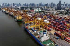 تخلیه ‌و ‌بارگیری کالا در بنادر غرب هرمزگان از مرز ۸ میلیون تن گذشت