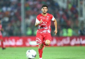 2 بازیکن پرسپولیس و ذوب‌آهن تست دوپینگ دادند/ هاشمیان تشویق شد، ارونوف ناراحت