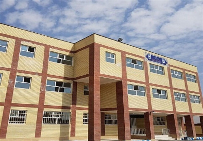 اجرای 5 همت پروژه خیرساز حوزه آموزش در کاشان/جبران خلاء آموزشی با ساخت 100 مدرسه