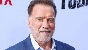 اخبار جدیدی از بازگشت آرنولد شوارتزنگر به مجموعه Predator منتشر شد - گیمفا