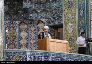 امام‌ جمعه تبریز: از دولت‌مردان می‌خواهم به مشکلات پرستاران رسیدگی کنند