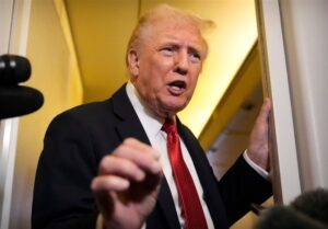 ترامپ: حملات اسرائیل نقض آتشبس نیست، دفاع از خود است