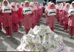 توزیع شیر رایگان در مدارس مناطق کمتر برخوردار استان یزد از سر گرفته می‌شود