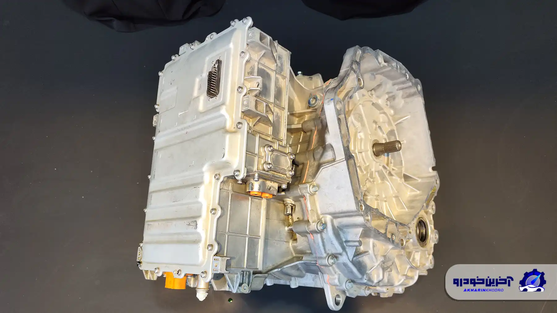 رونمایی کرمان موتور از گیربکس هیبرید DHT200