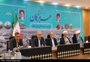 حضور رئیس‌جمهور در شورای برنامه‌ریزی و توسعه استان هرمزگان