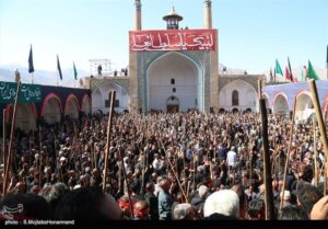 قیام کاشانی‌ها در برپایی مراسم قالیشویان+فیلم