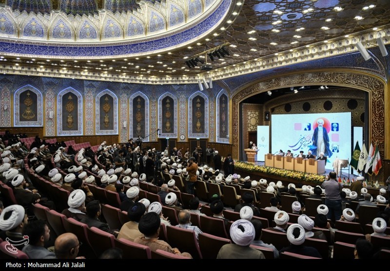 میرزای نائینی به اصل ولایت فقیه معتقد بود/ مبارزه با استعمار و اشغال خارجی