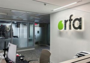 قطع برنامههای رادیوی آسیای آزاد پس از 3 دهه فعالیت