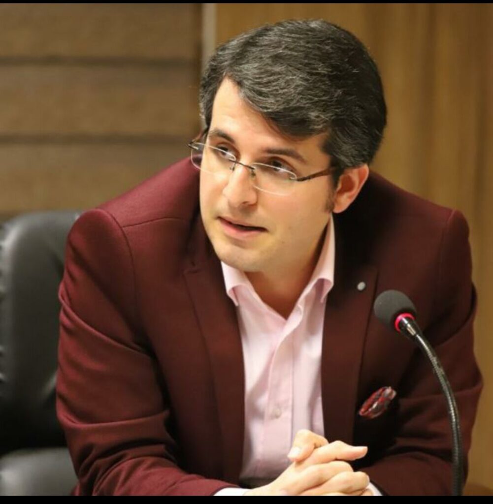 ابتلا مشورت و مقام مشاور در حکمرانی ایران به فرمالیزم