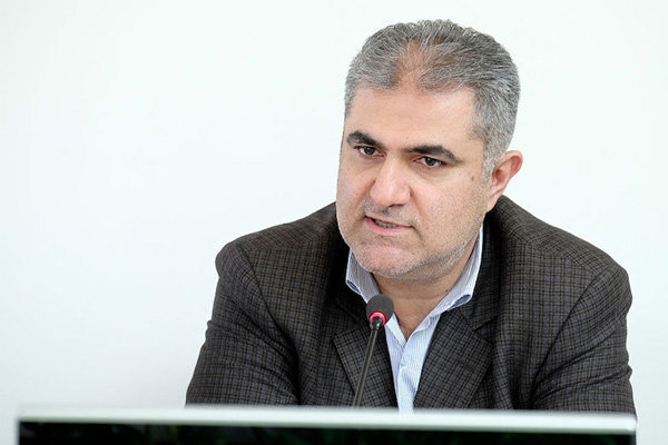 جلسه مدیرعامل سازمان ملی زمین و مسکن با مردم برای حل مشکلات