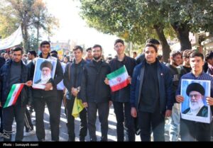 راهپیمایی 13 آبان مظهر وحدت همه جانبه ملت است