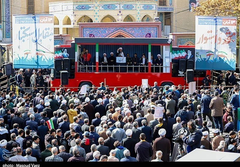 غوغای نوجوانان تبریزی در راهپیمایی 22 آبان;