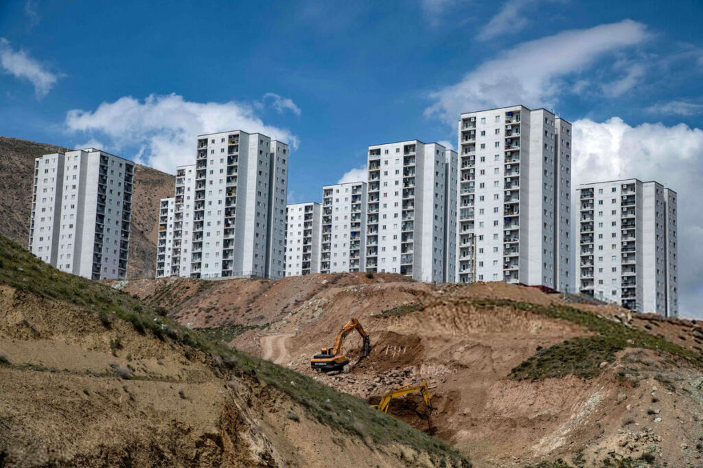 زمین احداث ۷۶۰ واحد مسکن ملی در خلخال تامین شد