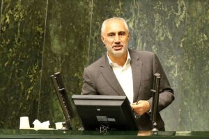 انتقاد تند پورمحمدی از واردات بنزین| ۶ میلیارد دلار از نان و داروی مردم کم می‌شود