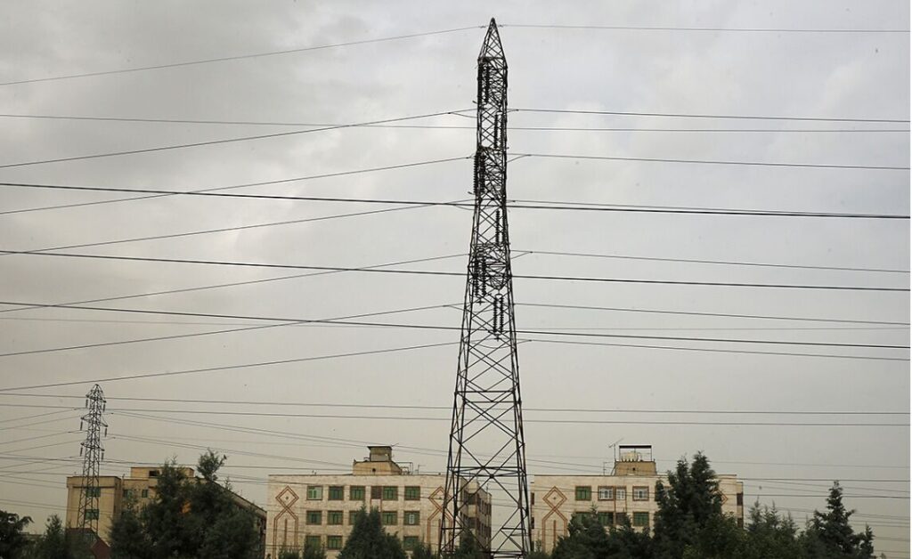 زندگی ۲۰۰ هزار نفر در «پهنه‌های در معرض خطر»