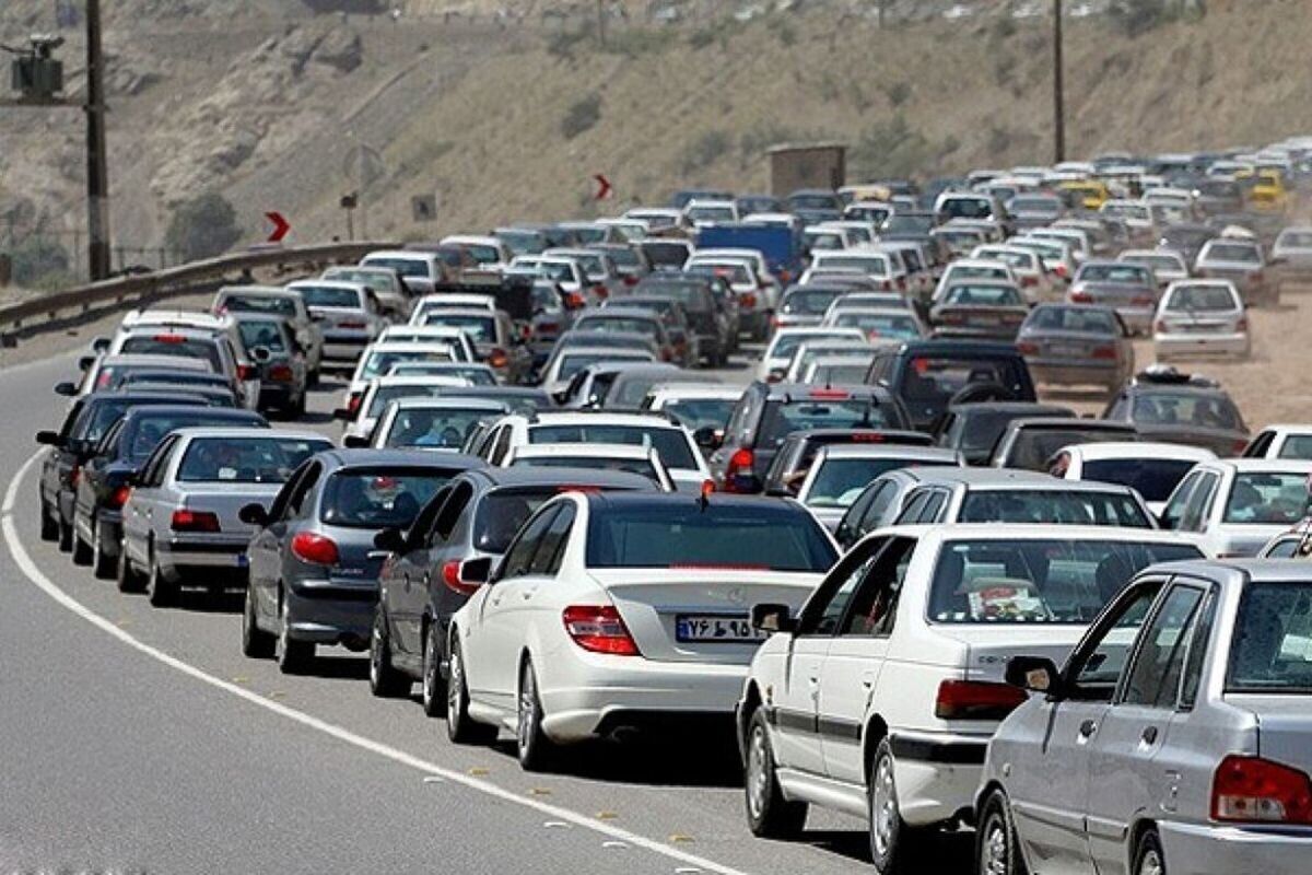 ترافیک سنگین در ورودی‌های تهران| بارش باران در جاده‌های ۴ استان