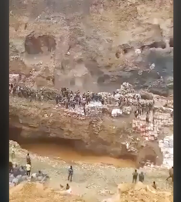 رانش مرگبار در معدن کنگو؛ فرو ریختن پل موقت جان ۳۲ معدن‌چی را گرفت