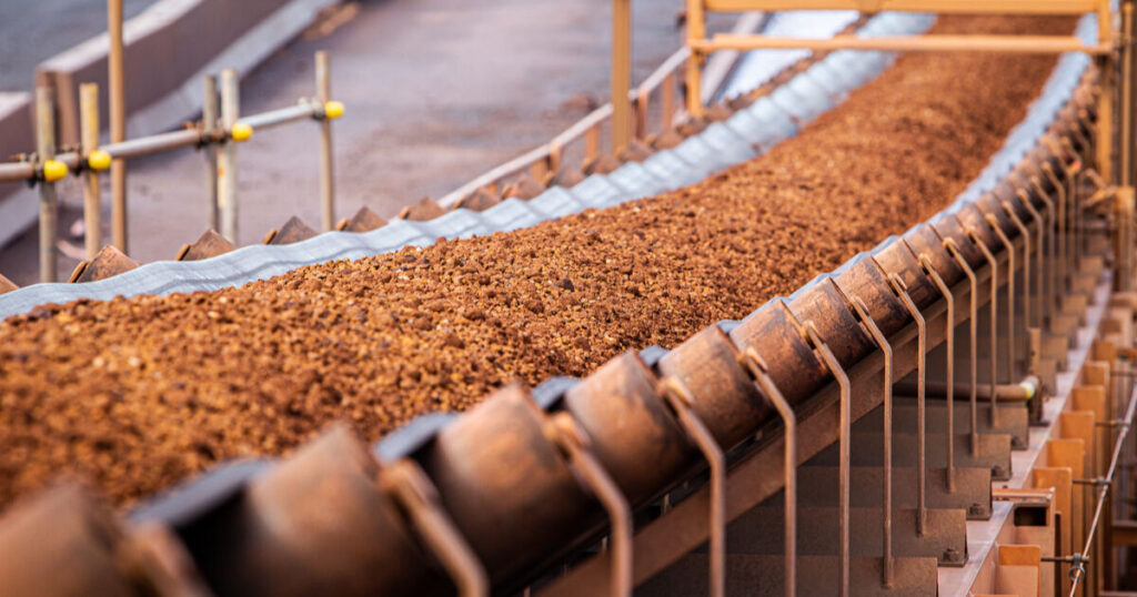 پیش بینی عرضه جهانی سنگ آهن در سال ۲۰۲۶؛ آفریقا محرک اصل رشد حجم تولید