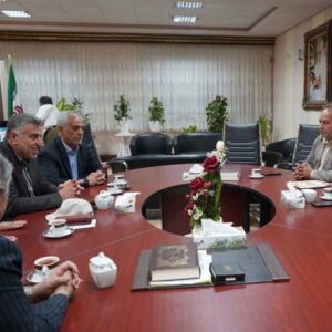 از ظرفیت فرهنگیان بازنشسته در تصمیم گیری آموزشی استفاده می شود