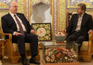 اصفهان پایتخت تاریخی و گردشگری ایران است؛ تاکید سفیر بلاروس بر توسعه همکاریهای بلندمدت با اصفهان