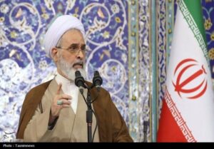امام جمعه قم: هر تحرک دشمنان با پاسخ کوبنده مواجه میشود