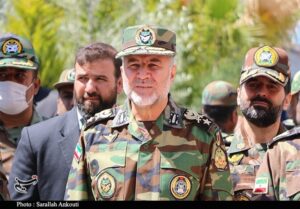 امیر حیدری جانشین فرمانده قرارگاه مرکزی حضرت خاتم الانبیاء (ص) شد.