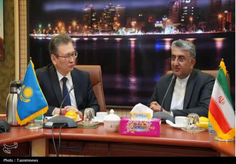 تاکید بندرعباس و آکتائو بر امضای قرارداد خواهرخواندگی