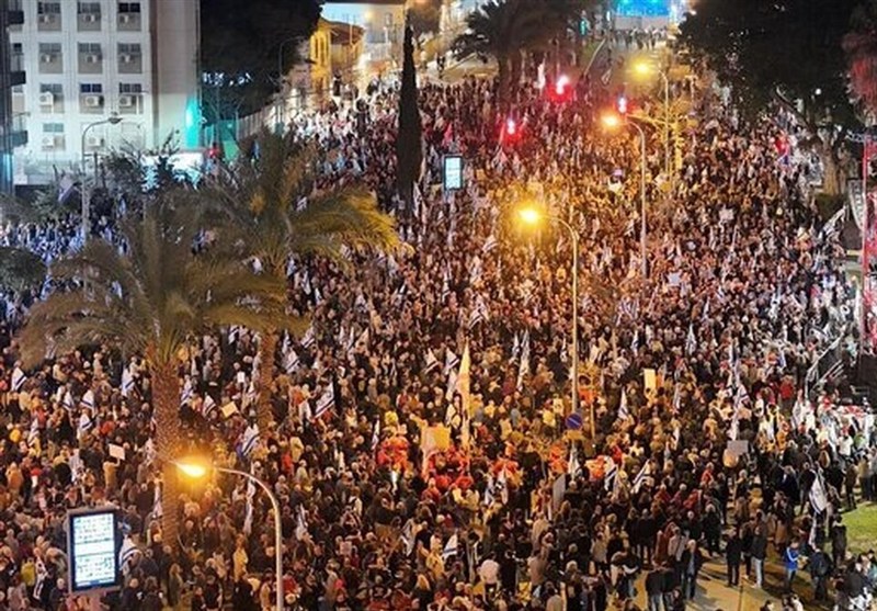 تظاهرات ده ها هزار نفر در تل آویو علیه نتانیاهو