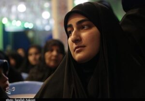 توجه داشته باشید درس صبر، مقاومت و بصیرت