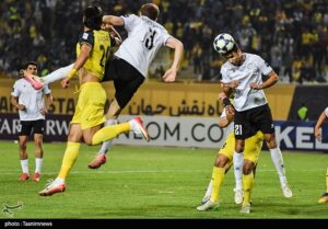 توقف سپاهان در نیمه اول مقابل آخال در نقشجهان