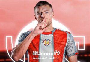 جیمی واردی؛ پیرمردی که هنوز بوی گل میدهد!