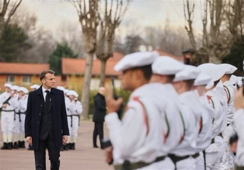 خدمت سربازی داوطلبانه در فرانسه در میان تنش با روسیه