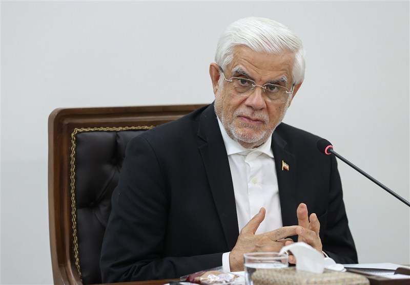 دیدار عارف با نمایندگان دانشجویان ایرانی دانشگاه های روسیه