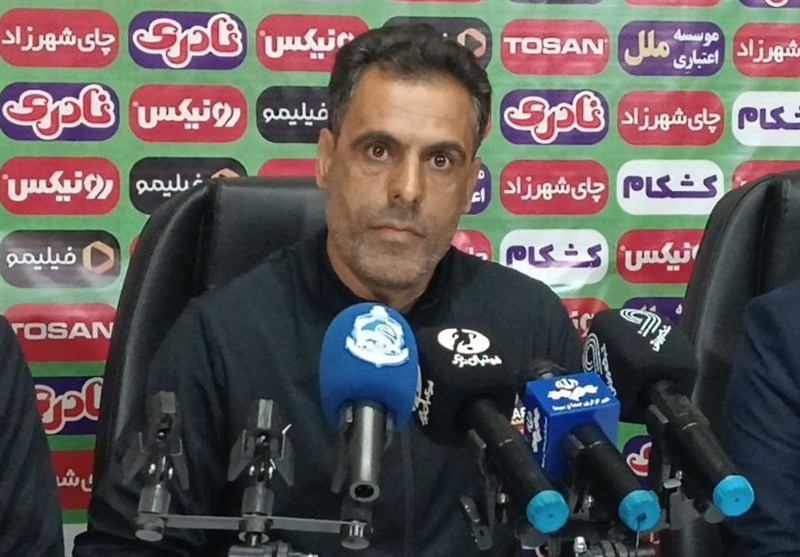 مربی شمس آذر: داوری تمرکز ما و ملوانی‌ها را به‌هم زد/ تنش‌ها به خاطر مدیریت نادرست بازی بود